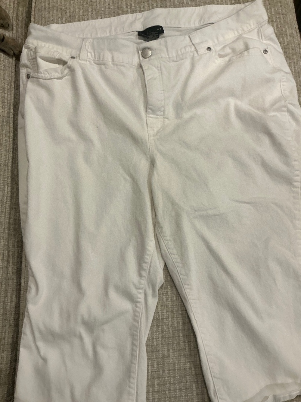 Lane Bryant capri white jeans size 22